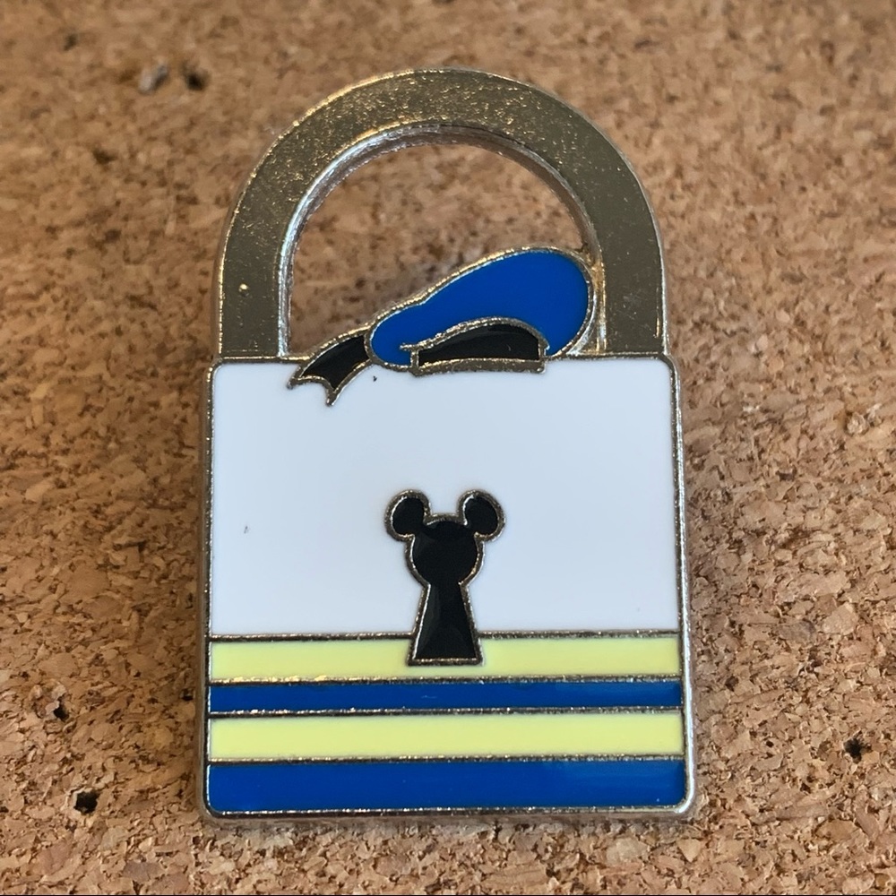♦️3 for $12✨Disney Trading Pin Donald Duck